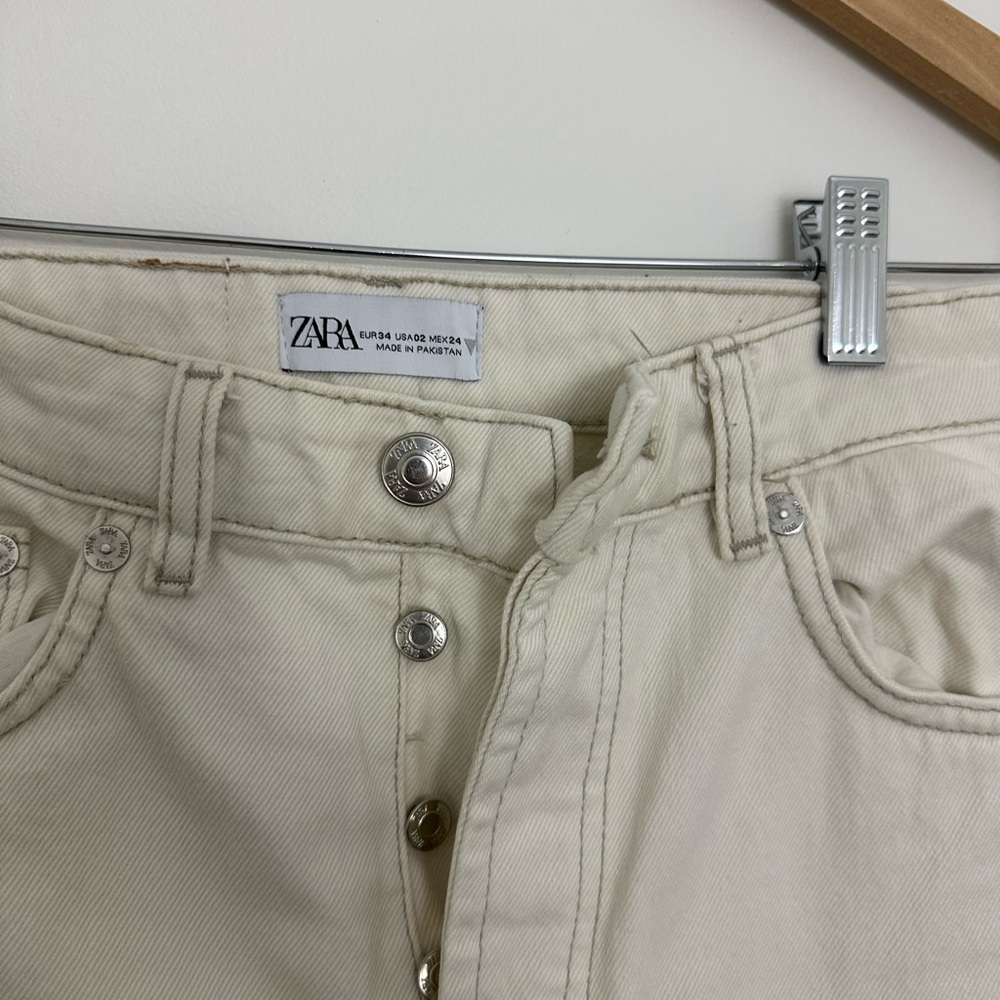 Zara High Rise Straight Leg Jeans-Cream - Picture 3 of 4